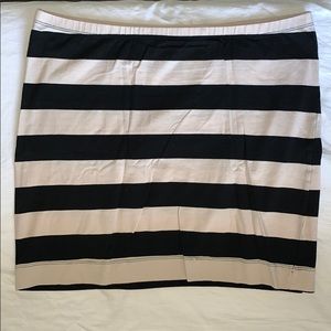 H&M - Cotton Mini Skirt - Black/White Stripe - L